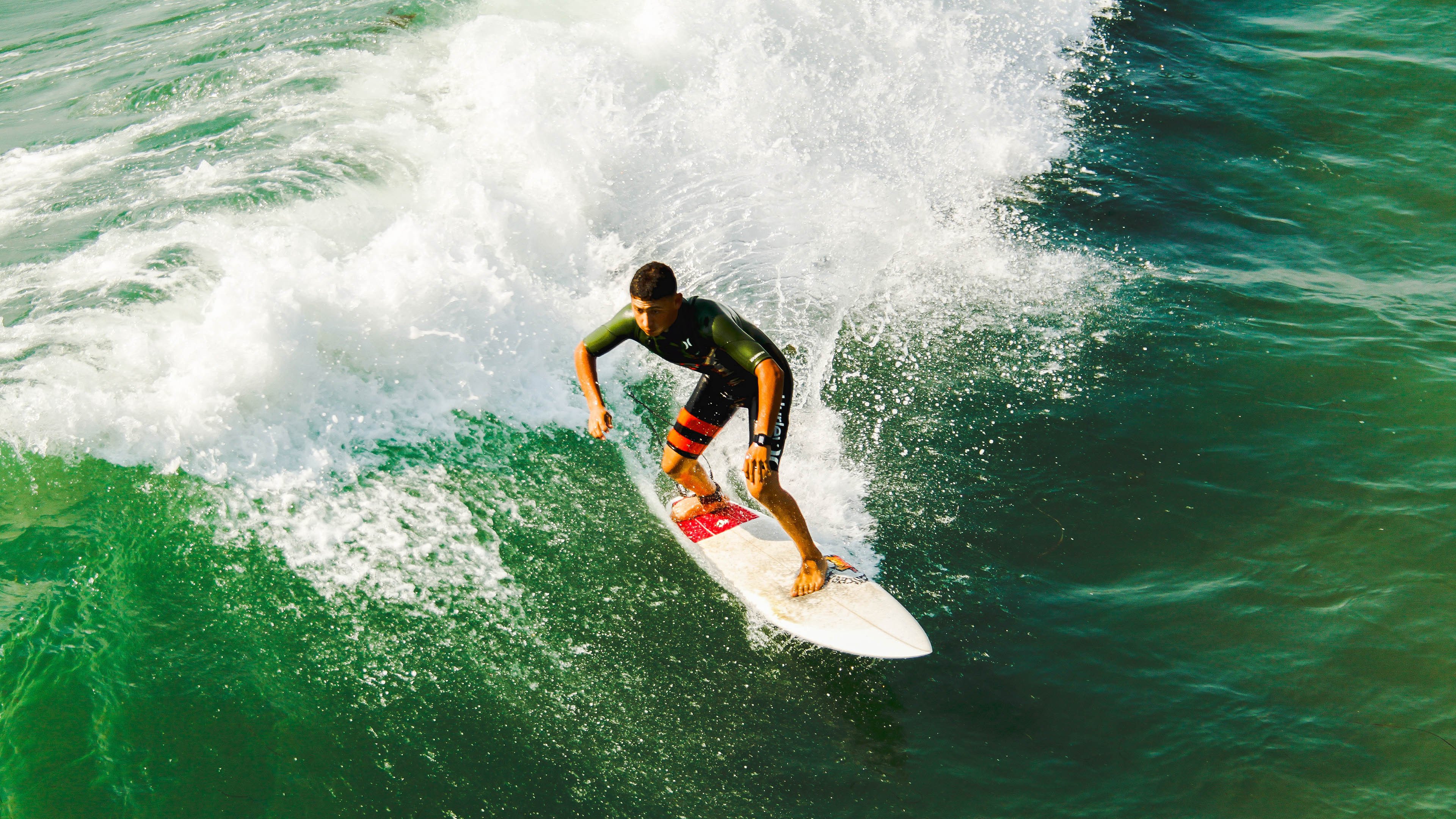 开云体育俱乐部官网-城市举办赛事观赛派对带动夜间经济发展——点燃城市夜色的新引擎
